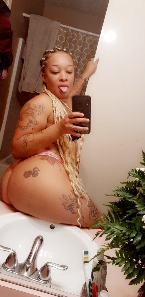 Cute ass yella #OxMN7F79
