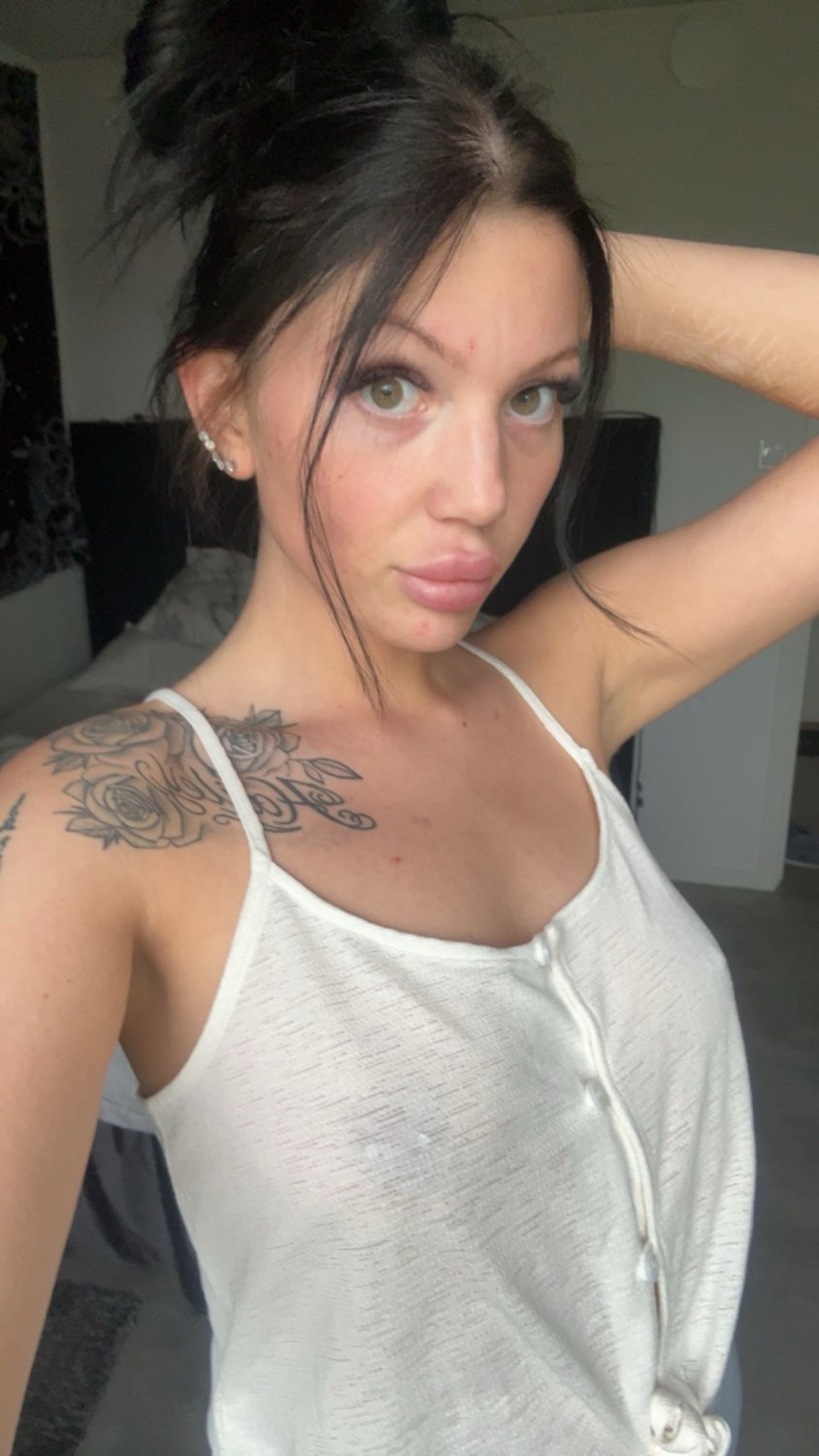 Horny goddess with tattoos #gELhcNks