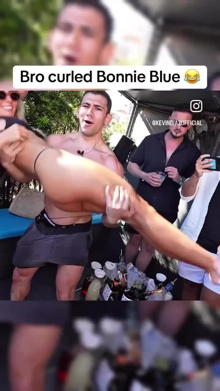 Hes trying to be her 1,001th body 🪦 - Porn - EroMe