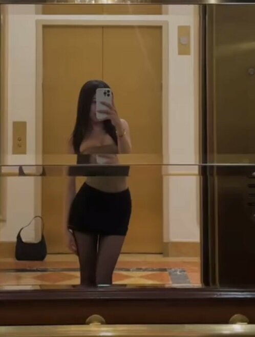 Kaitlynn Rhenea ASMR (youtuber) influencer #GhK8iAxM