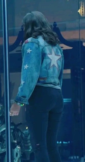 America Chavez sexy ass in tight jeans #djWWrO0s