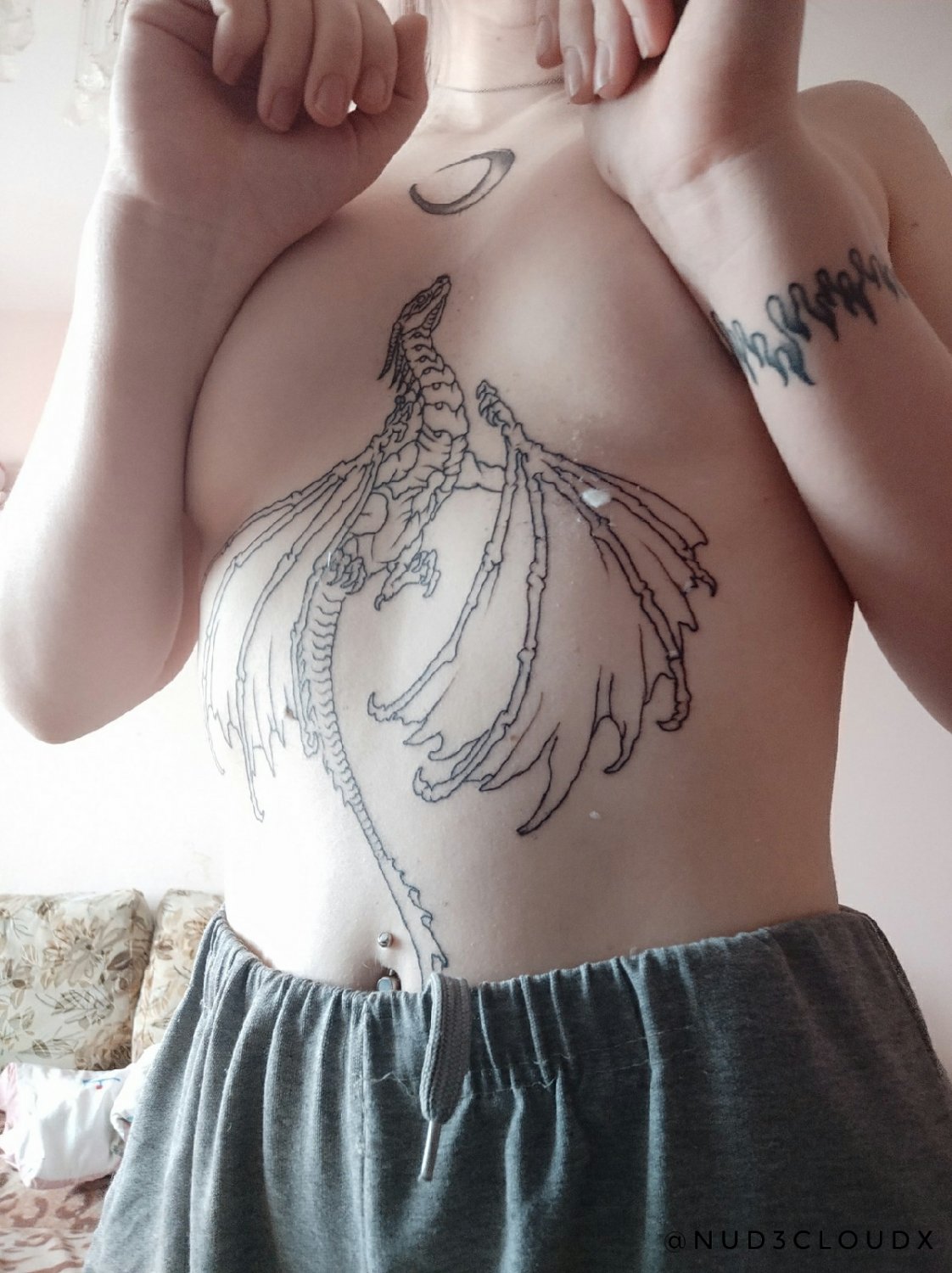 Pale Bitch likes showing her slutty tattoos #qJs2bFMj