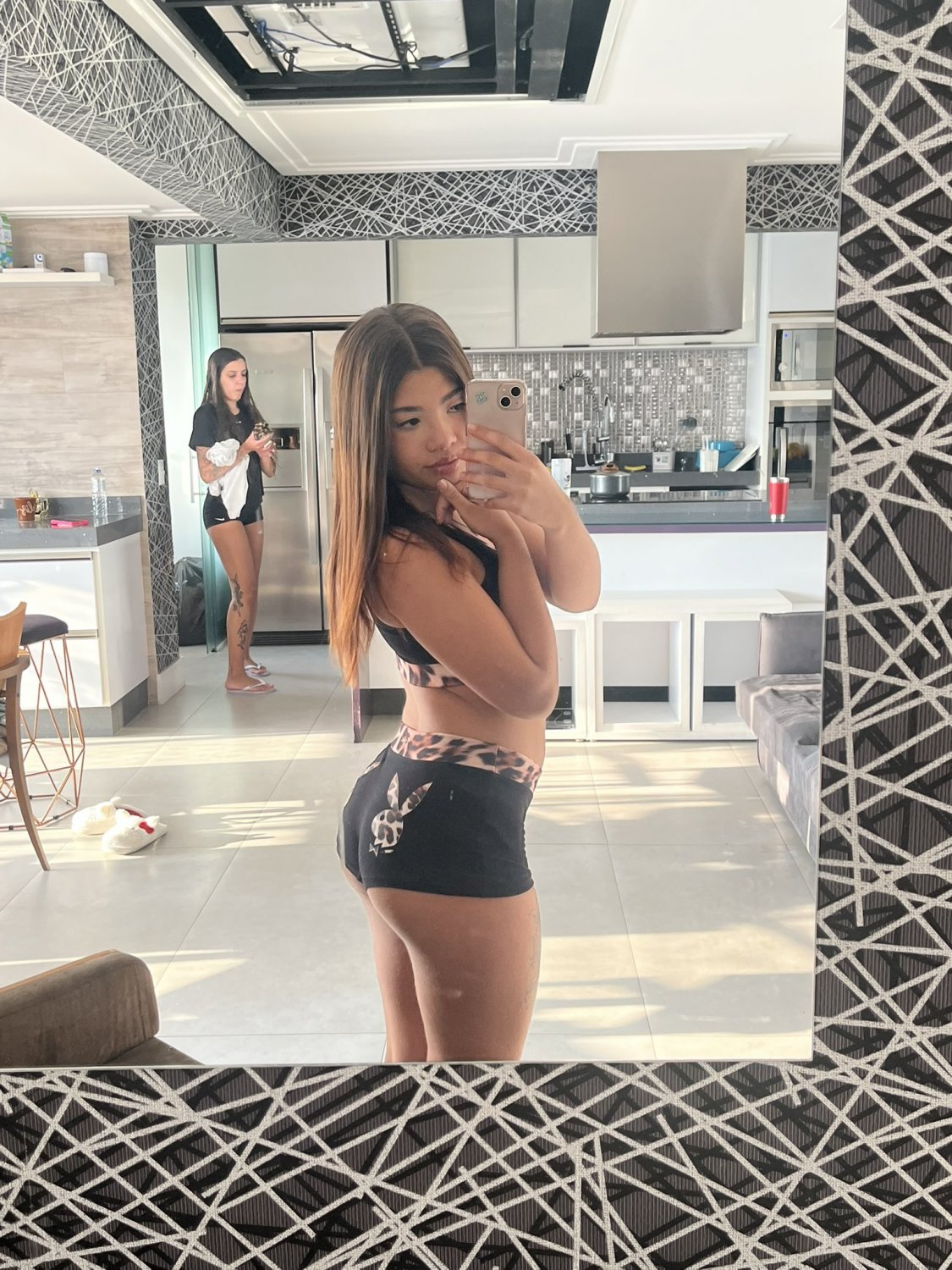 Novinha linda moreninha já iniciou carreira no JOB #VGAnIEWb